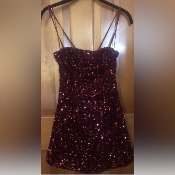Mustard Seed Sequin Cami Mini Dress in Garnet Red, Size Small - NWT - Picture 2 of 10